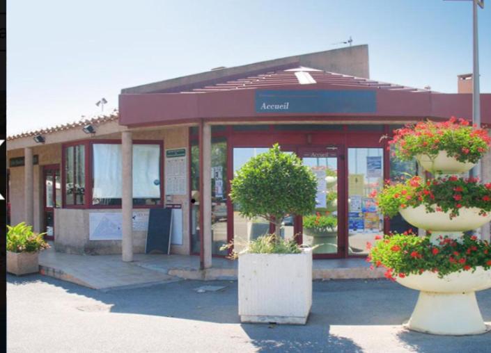 Celine Mobil Home Port-la-Nouvelle Luaran gambar